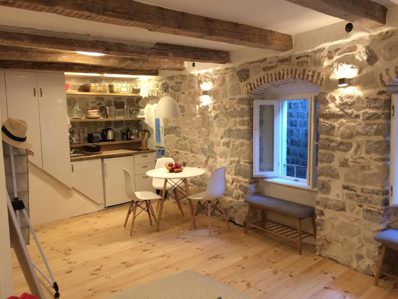 Апартаменти Chic & Stylish With Seaview-Terrace - Kotor Indah Екстер'єр фото