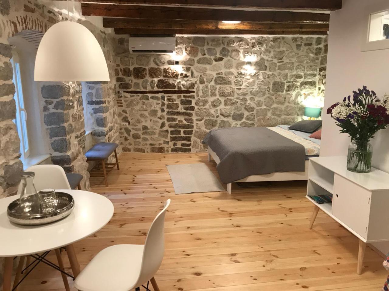 Апартаменти Chic & Stylish With Seaview-Terrace - Kotor Indah Екстер'єр фото